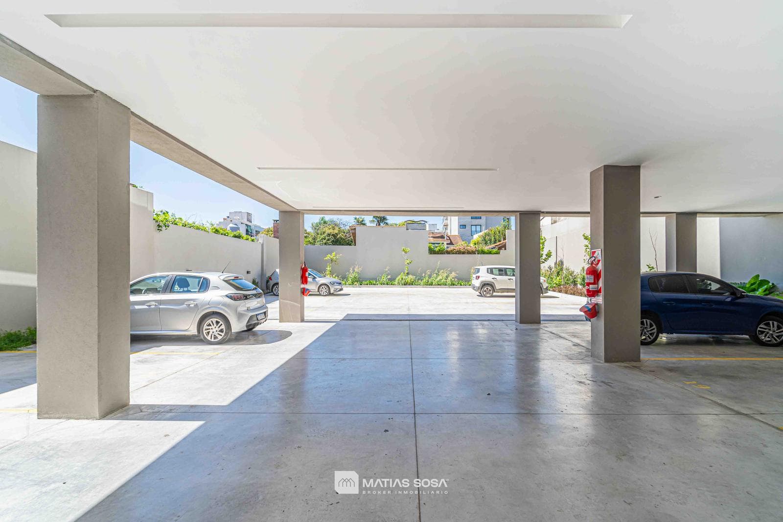For Sale - Apartment - 3 Rooms - Terrace, Garage, and Storage Room - Chauvín - Category