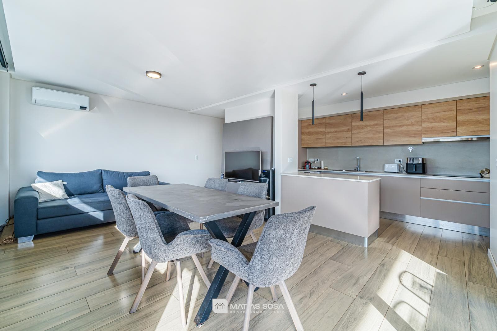 For Sale - Apartment - 3 Rooms - Terrace, Garage, and Storage Room - Chauvín - Category