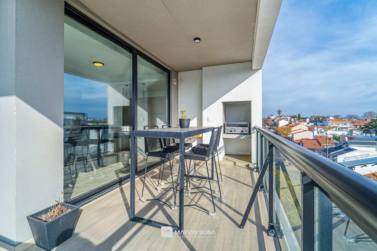 For Sale - Apartment - 3 Rooms - Terrace, Garage, and Storage Room - Chauvín - Category