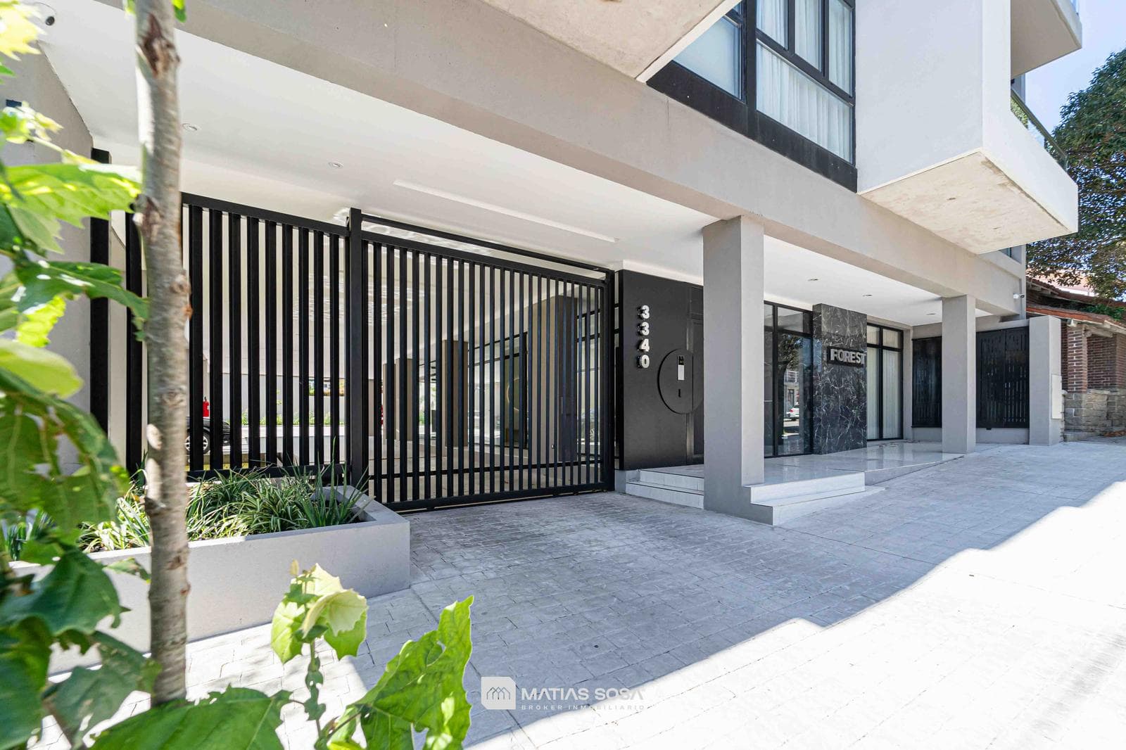 For Sale - Apartment - 3 Rooms - Terrace, Garage, and Storage Room - Chauvín - Category