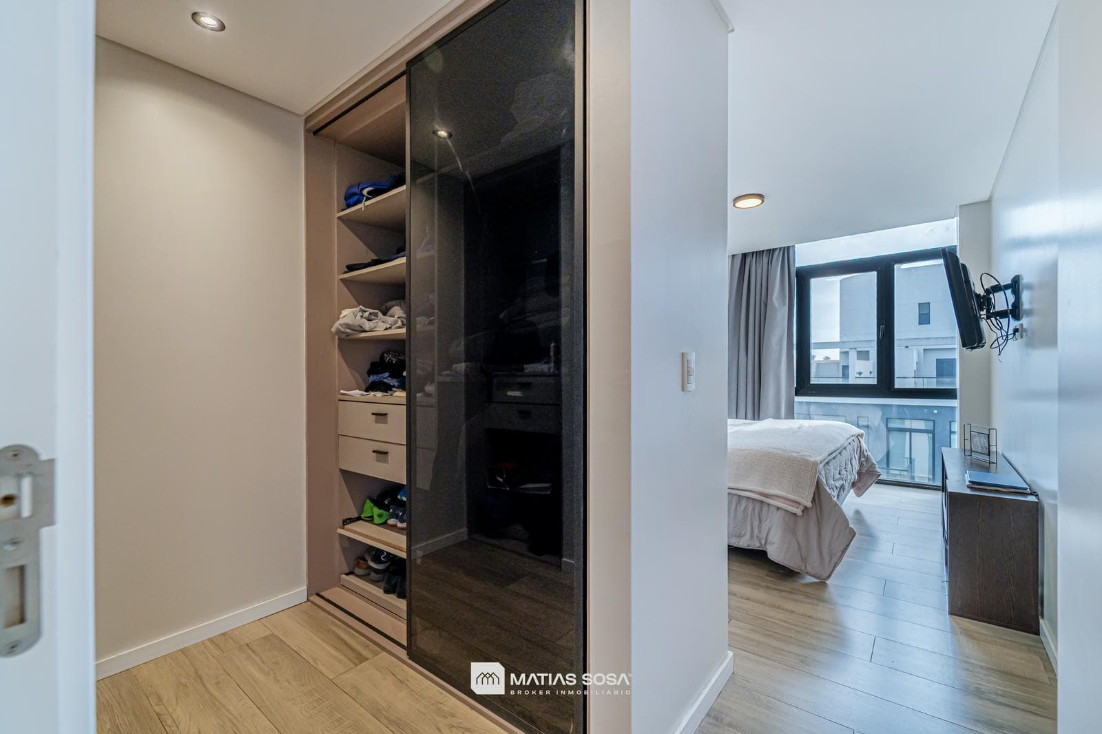 For Sale - Apartment - 3 Rooms - Terrace, Garage, and Storage Room - Chauvín - Category