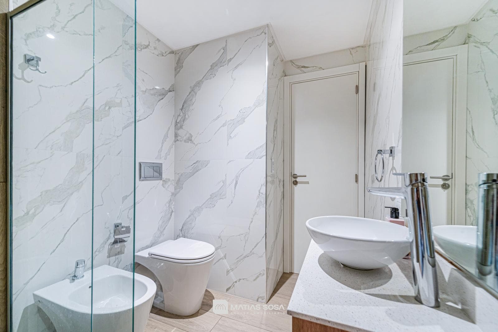For Sale - Apartment - 3 Rooms - Terrace, Garage, and Storage Room - Chauvín - Category