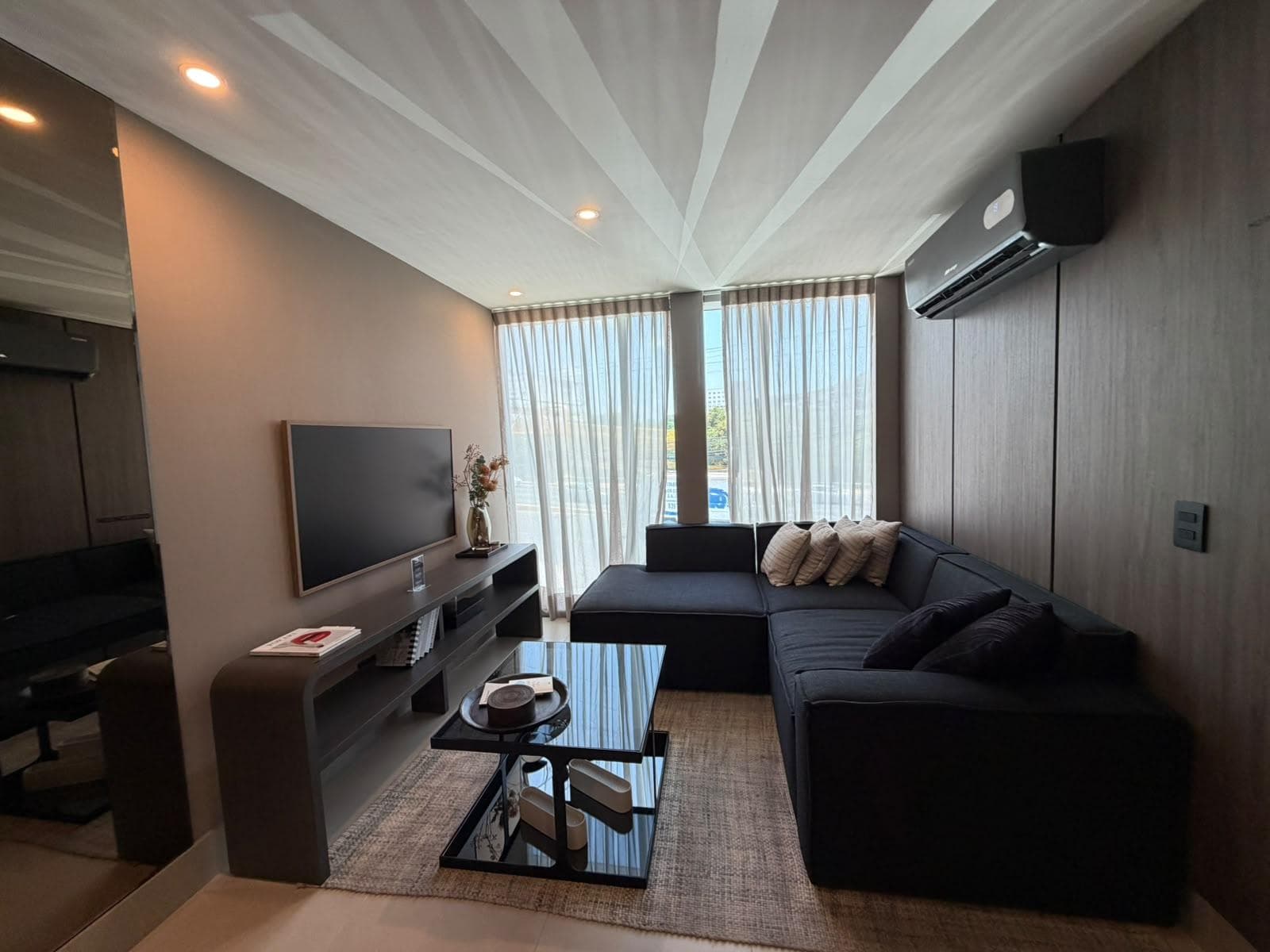 Apartment for Sale on Gonzalitos and Morones Prieto