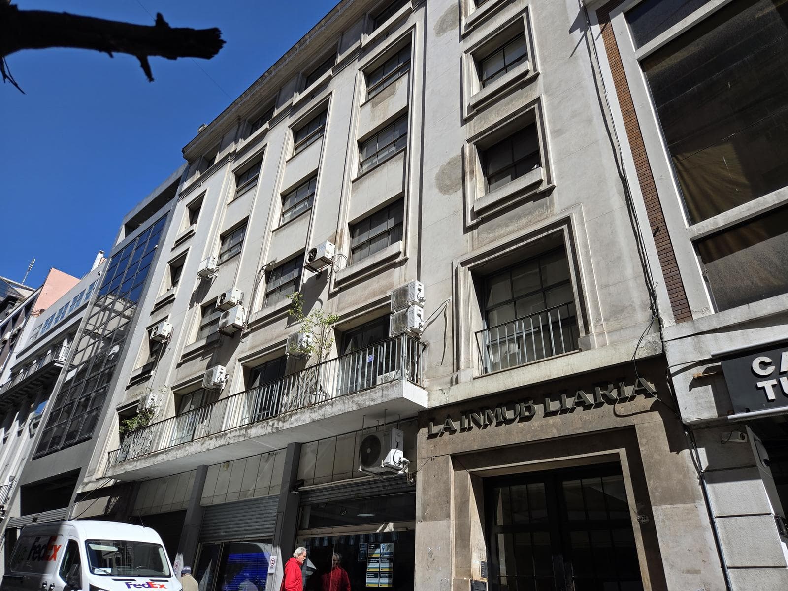 Office - For Sale - Downtown / Microcentro - Entire Floor, 450 m2 - District IA
