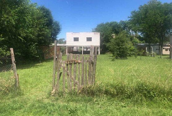 LAND FOR SALE IN THE LOS PIONEROS NEIGHBORHOOD, CAMPANA