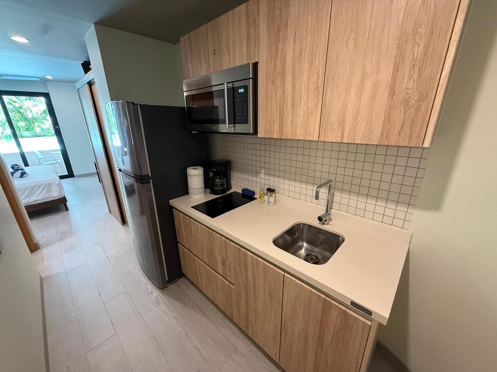 FURNISHED APARTMENT JUST STEPS FROM THE BEACH
