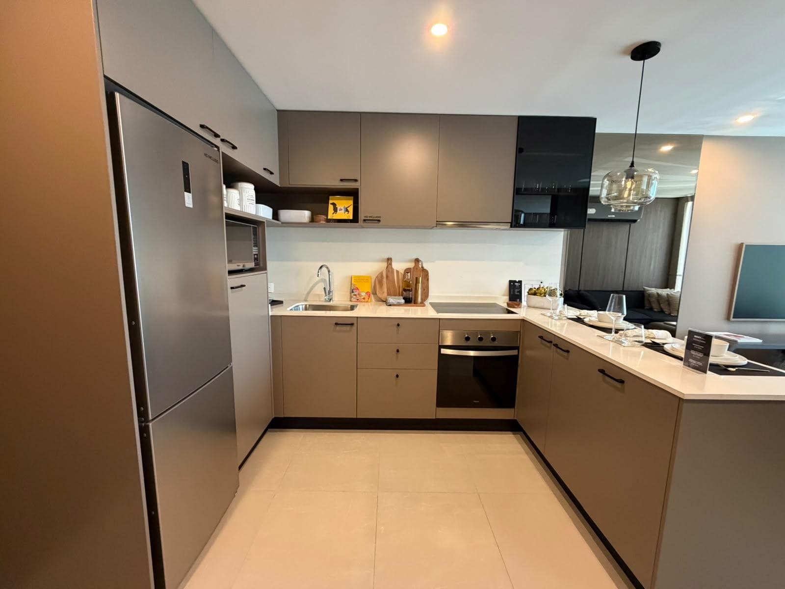 Apartment for Sale at the Corner of Gonzalitos and Morones Prieto