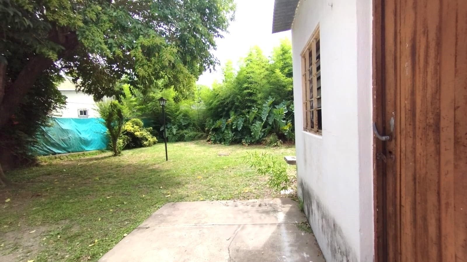 5-ROOM HOUSE NEAR SAN MIGUEL PARK—ELIGIBLE FOR A LOAN