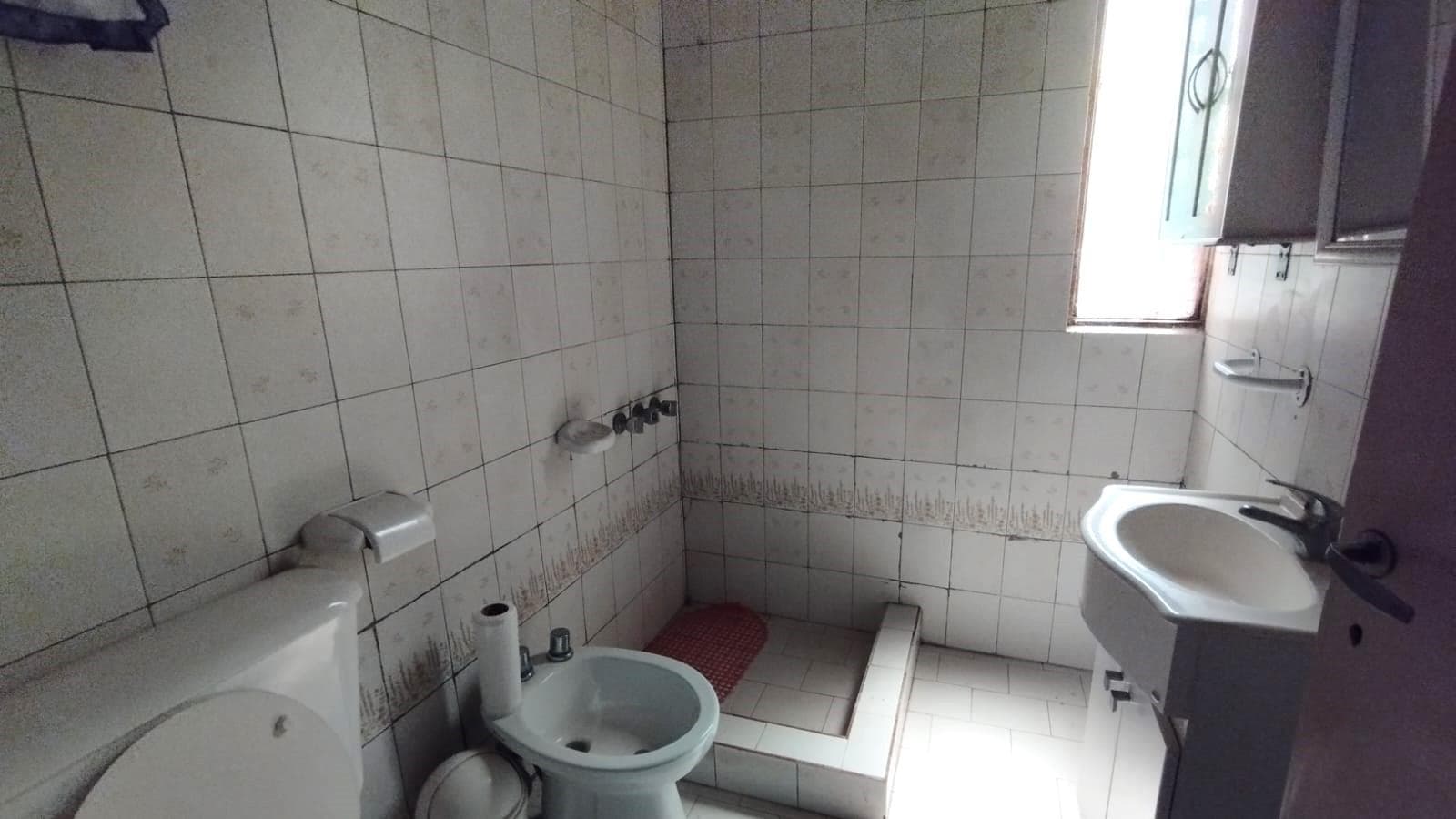 5-ROOM HOUSE NEAR SAN MIGUEL PARK—ELIGIBLE FOR A LOAN