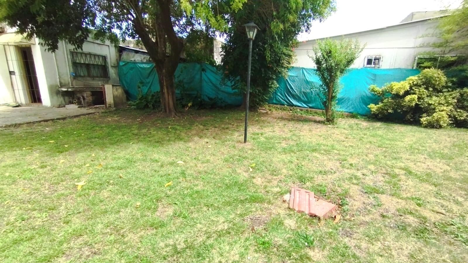 5-ROOM HOUSE NEAR SAN MIGUEL PARK—ELIGIBLE FOR A LOAN