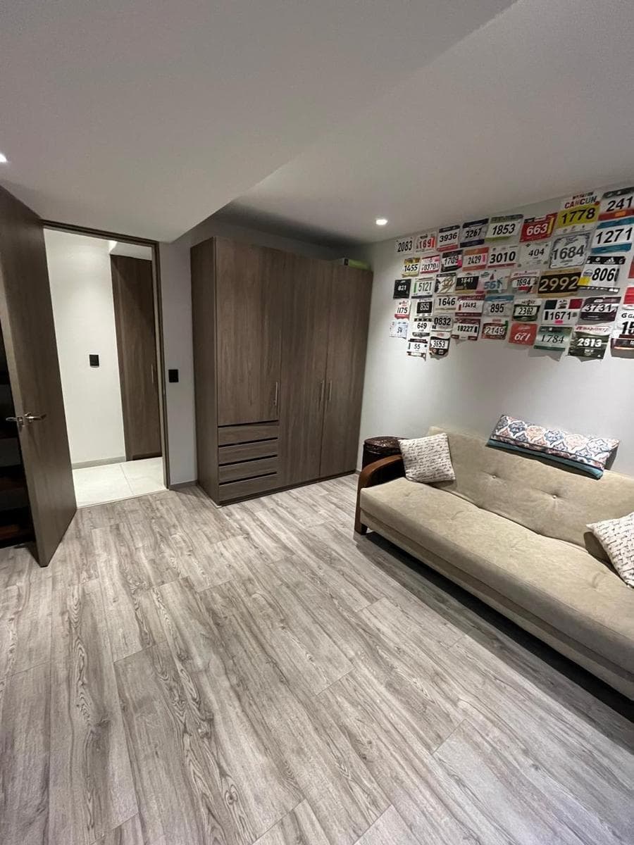Apartment for Sale in Naples with a Balcony