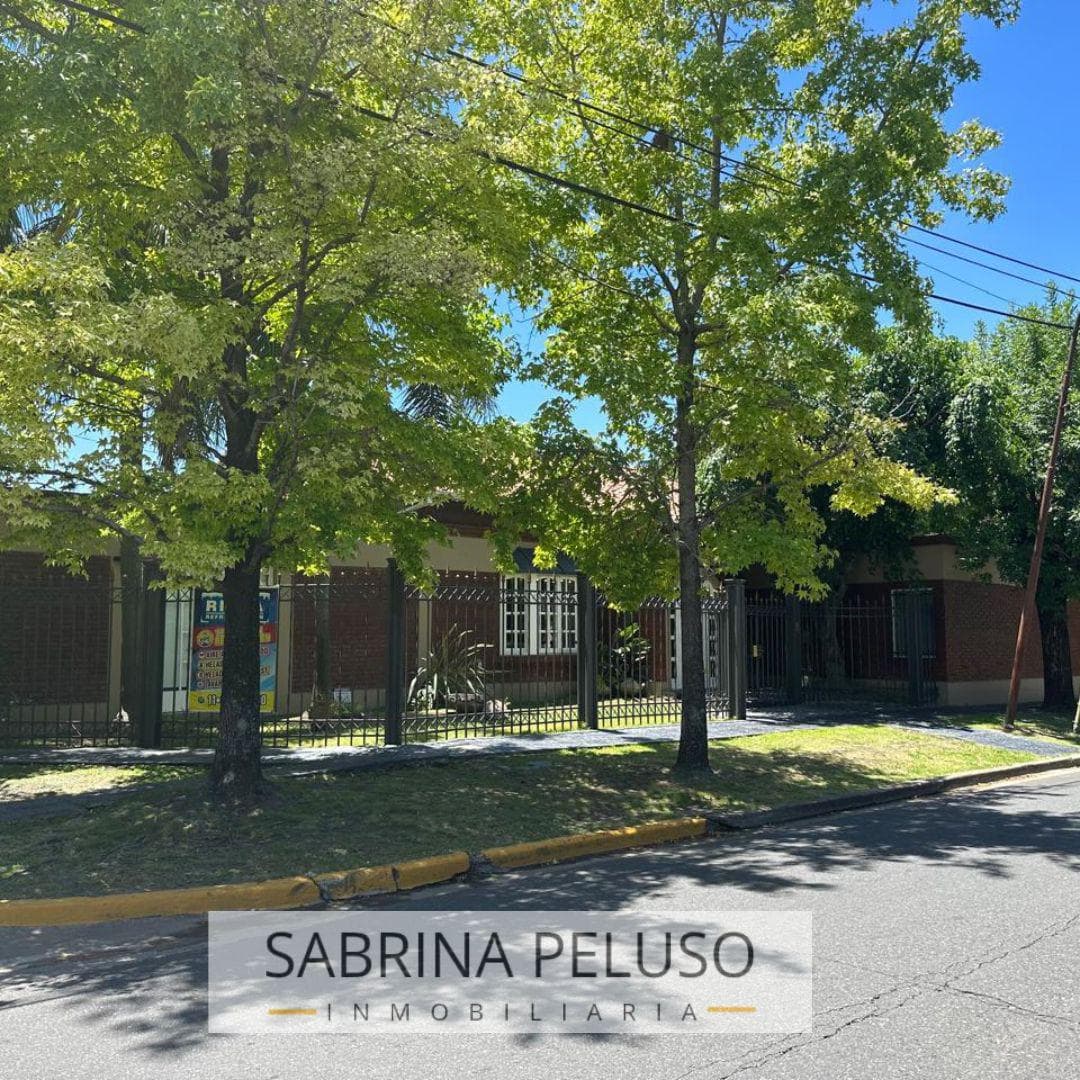 6-room house for sale in Ituzaingó