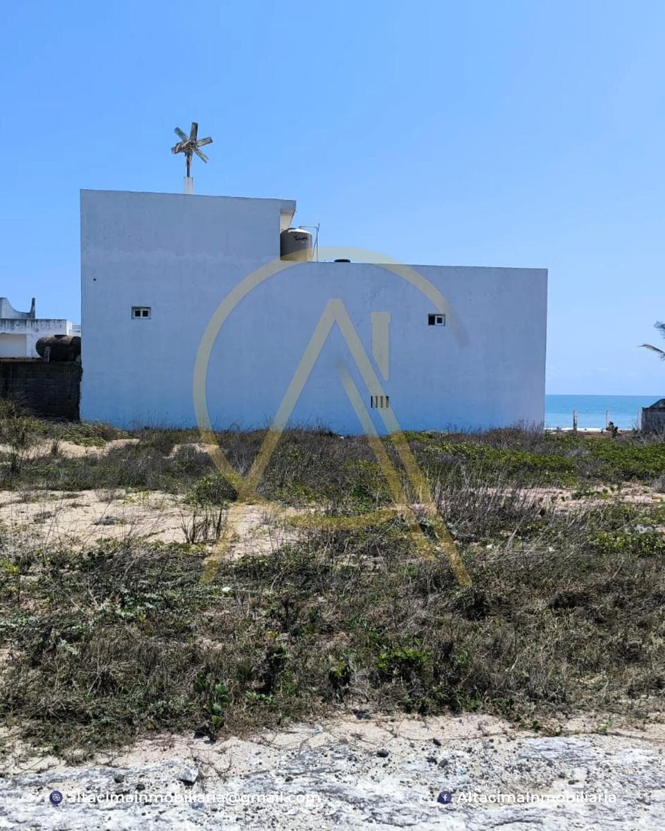 Lot in the Fundadores Subdivision