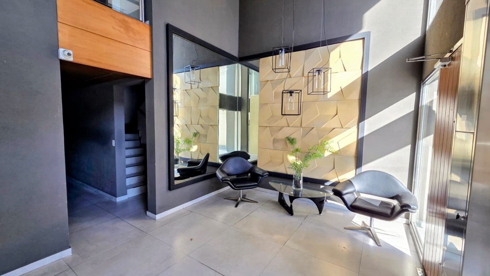 Apartment for Rent - East Banfield