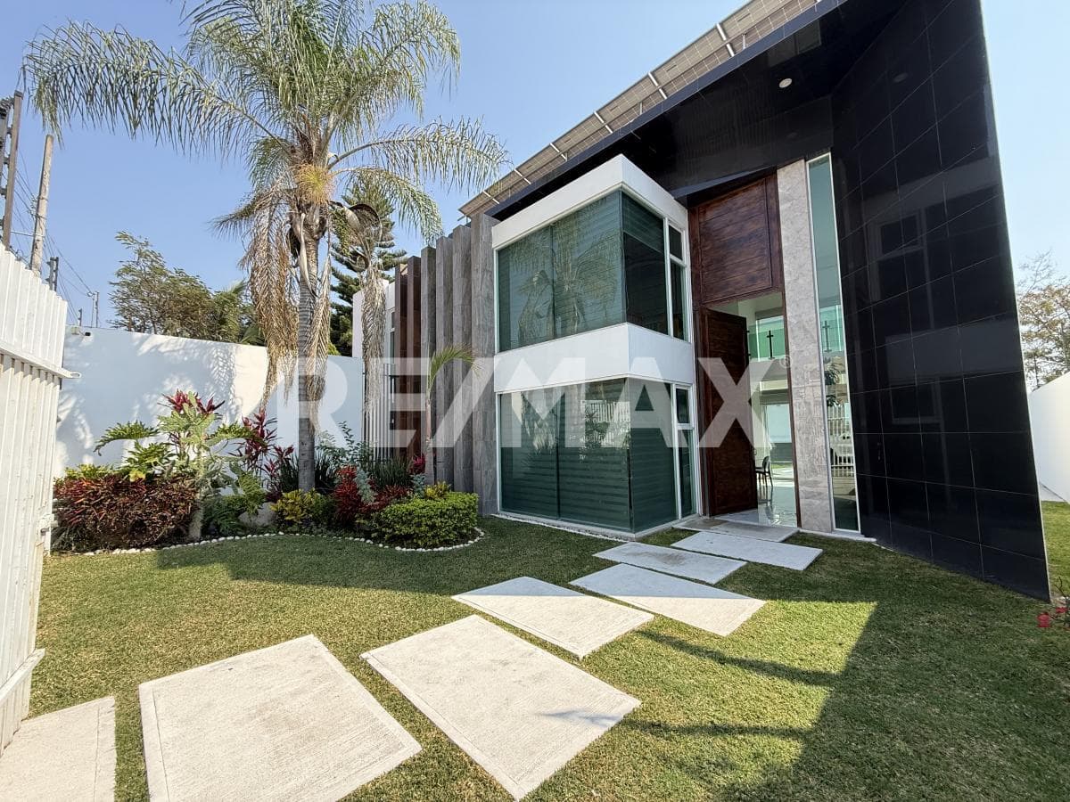 House for Sale in the Real de Oaxtepec Subdivision