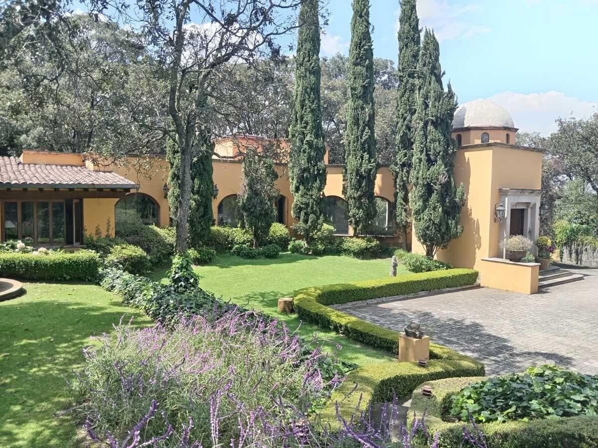 House for Sale in Tlalpuente with 6,800 m2 of Land