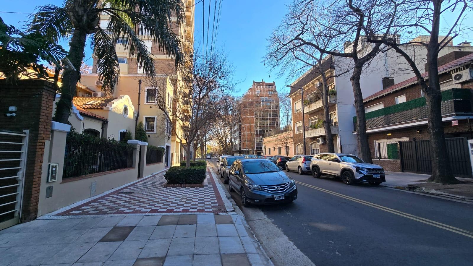 DUPLEX APARTMENT WITH TERRACE FACING BALCON.COGHLAN