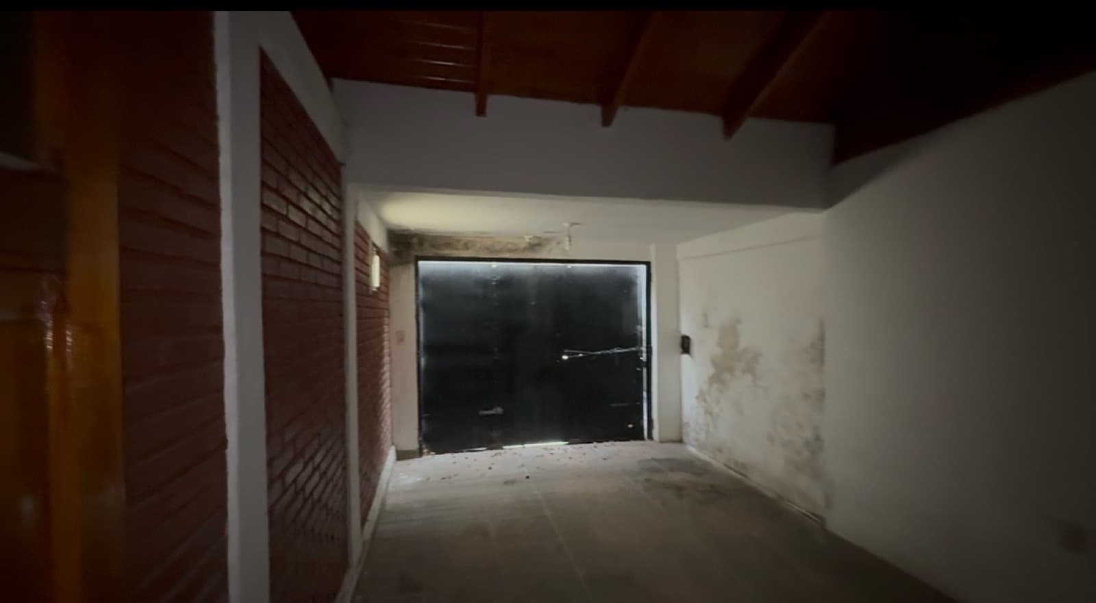 4-Room House for Sale in Villa Mercedes, San Luis—with Garage and Park Space