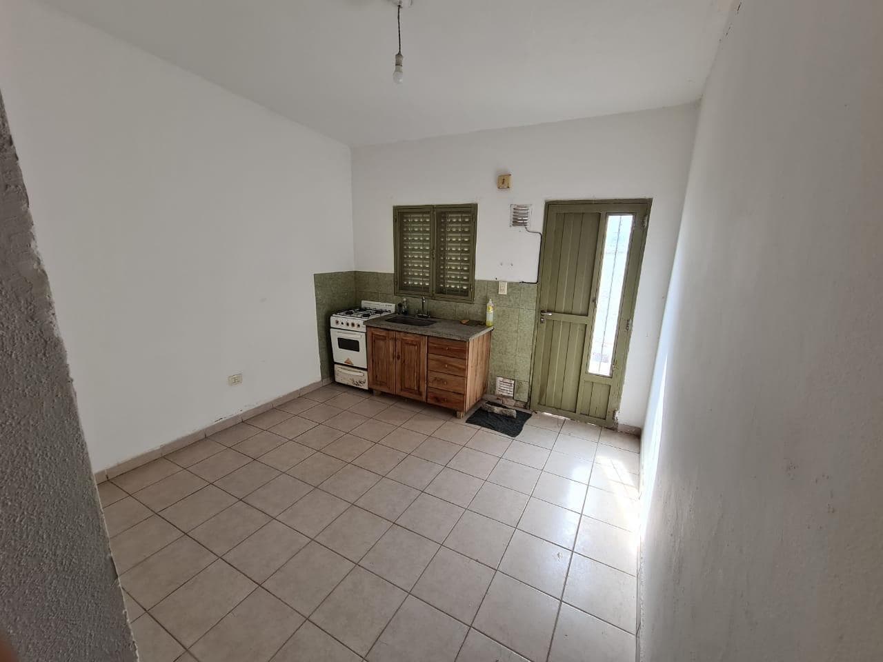 Apartment for rent in Villa Mercedes, San Luis. All utilities included. Ideal for a student or a single person.