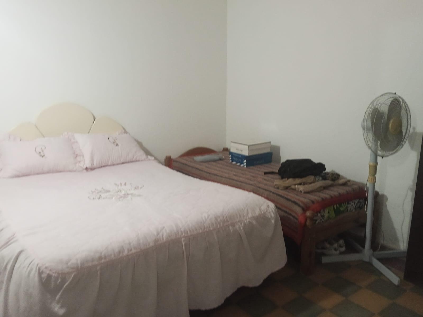 HOUSE FOR SALE PLUS TWO APARTMENTS IN VILLA MERCEDES, SAN LUIS.