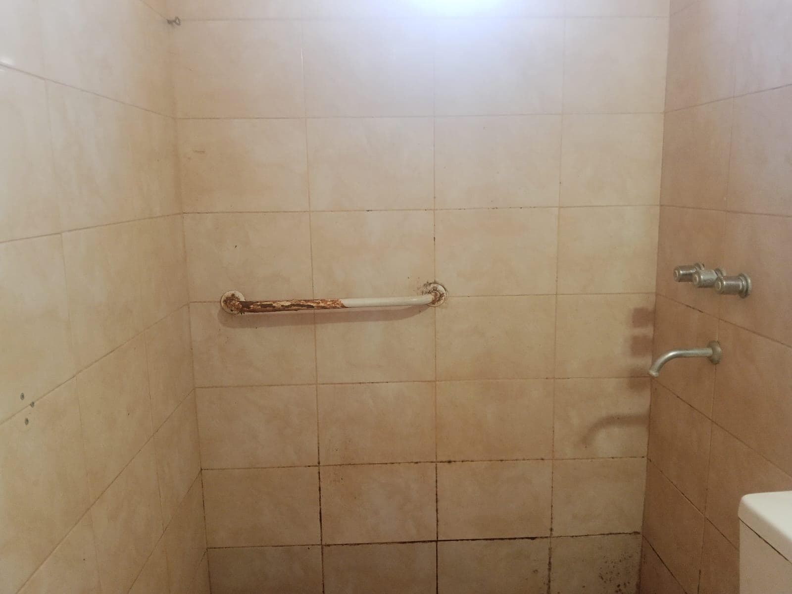 HOUSE FOR SALE PLUS TWO APARTMENTS IN VILLA MERCEDES, SAN LUIS.