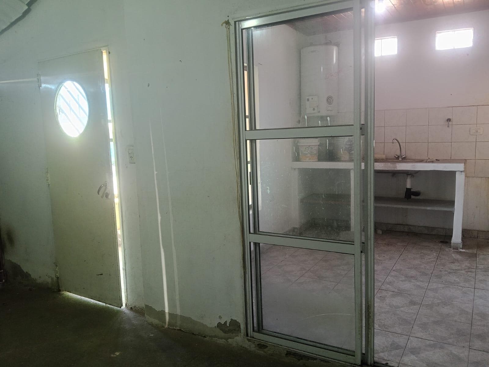 HOUSE FOR SALE PLUS TWO APARTMENTS IN VILLA MERCEDES, SAN LUIS.