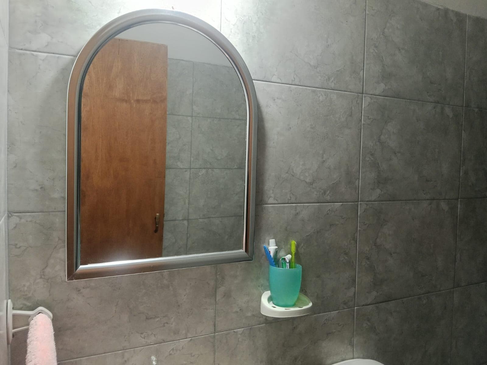 HOUSE FOR SALE PLUS TWO APARTMENTS IN VILLA MERCEDES, SAN LUIS.