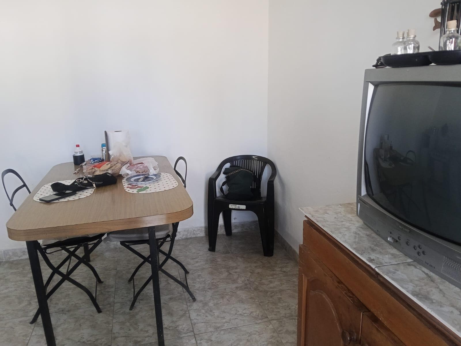 HOUSE FOR SALE PLUS TWO APARTMENTS IN VILLA MERCEDES, SAN LUIS.