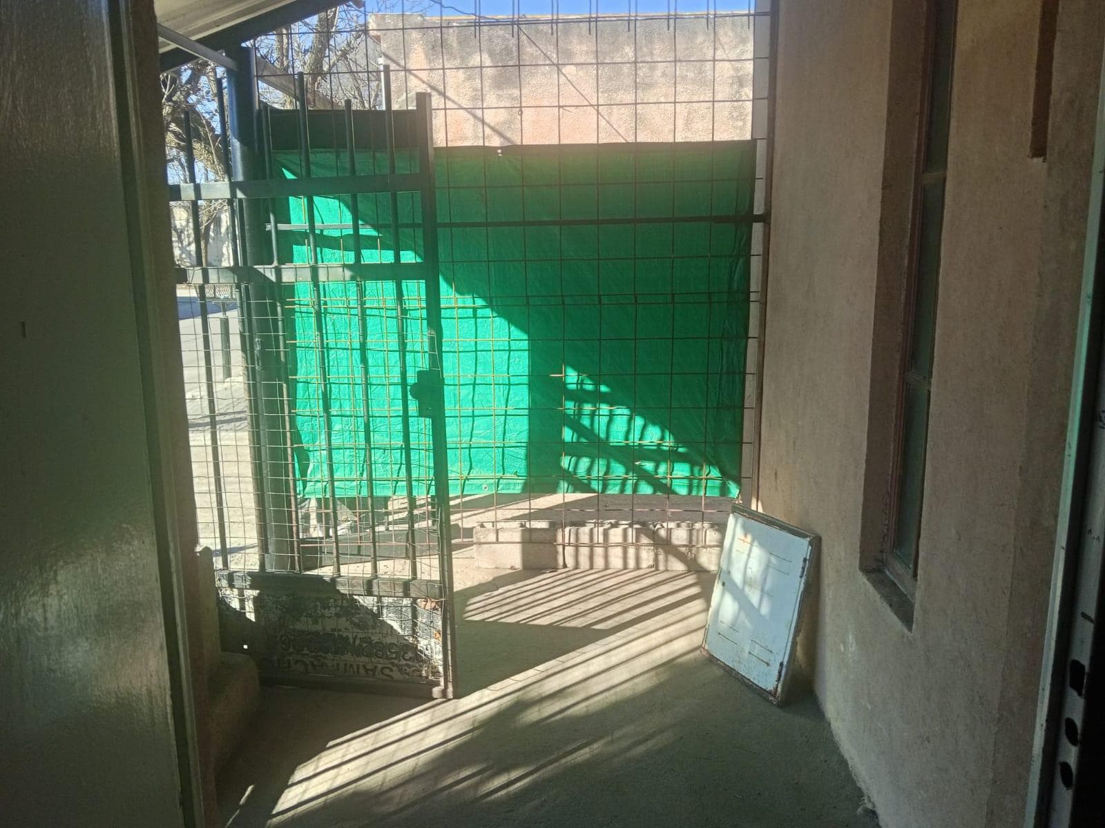 HOUSE FOR SALE PLUS TWO APARTMENTS IN VILLA MERCEDES, SAN LUIS.