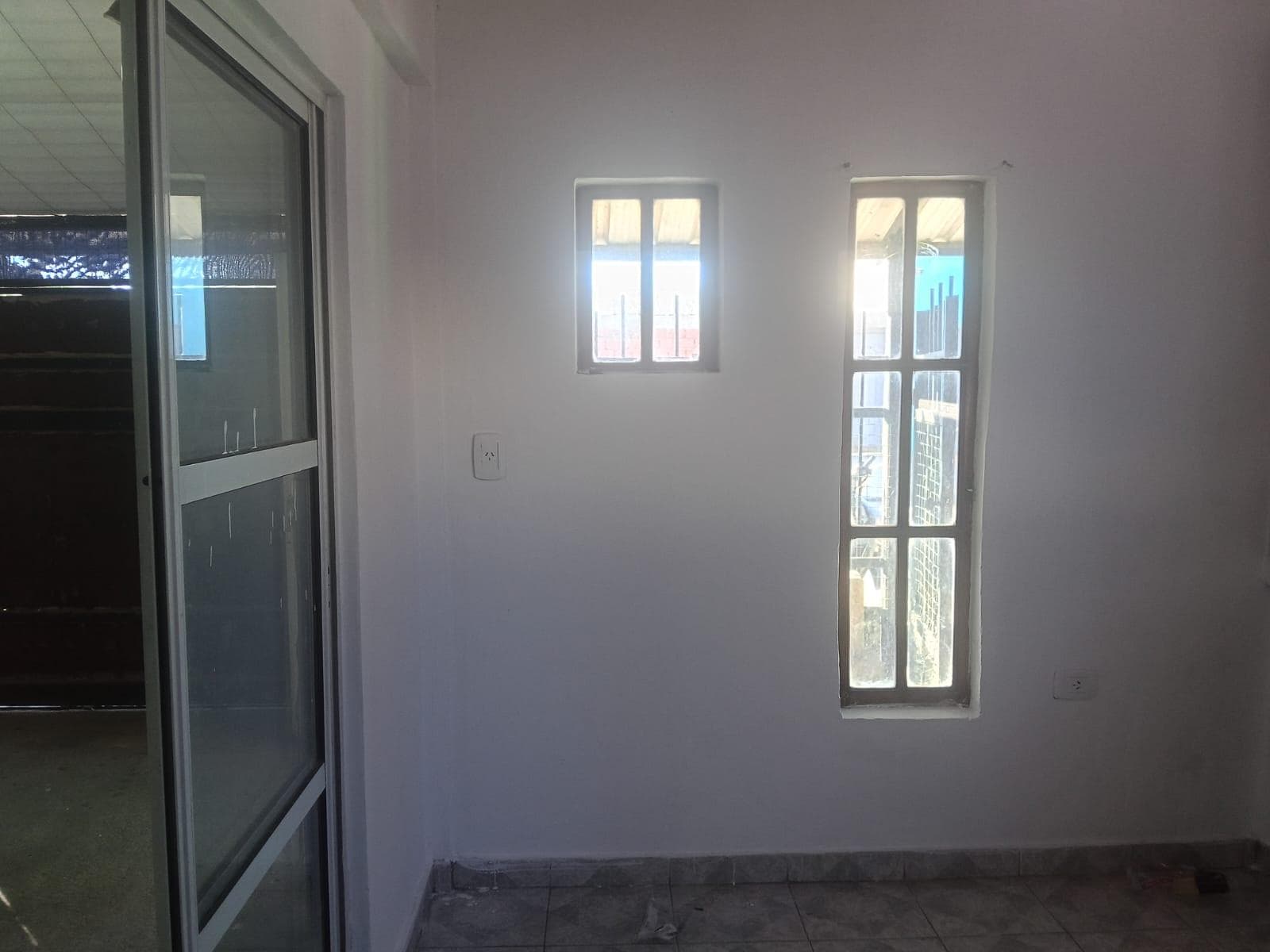 HOUSE FOR SALE PLUS TWO APARTMENTS IN VILLA MERCEDES, SAN LUIS.
