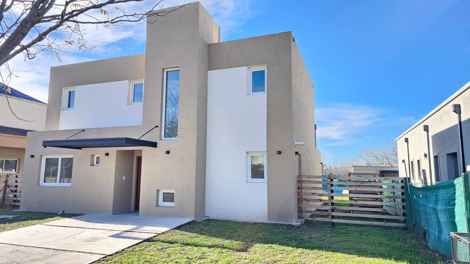 House for Sale in San Pablo: 5-Bedroom with Basement, Inner Lot