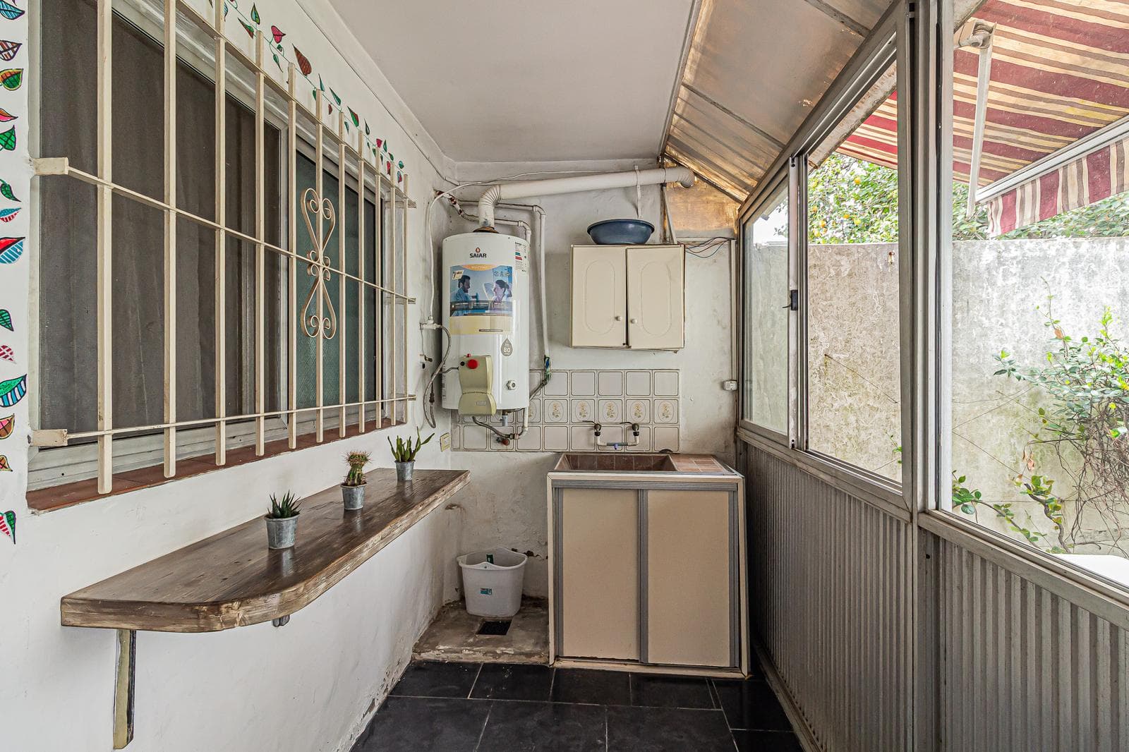 3-room house for sale with a garage in Banfield Este