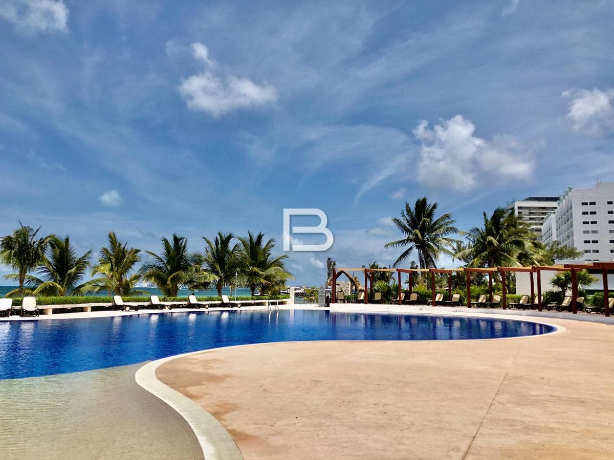 Apartment for Rent in Puerta del Mar, Cancun