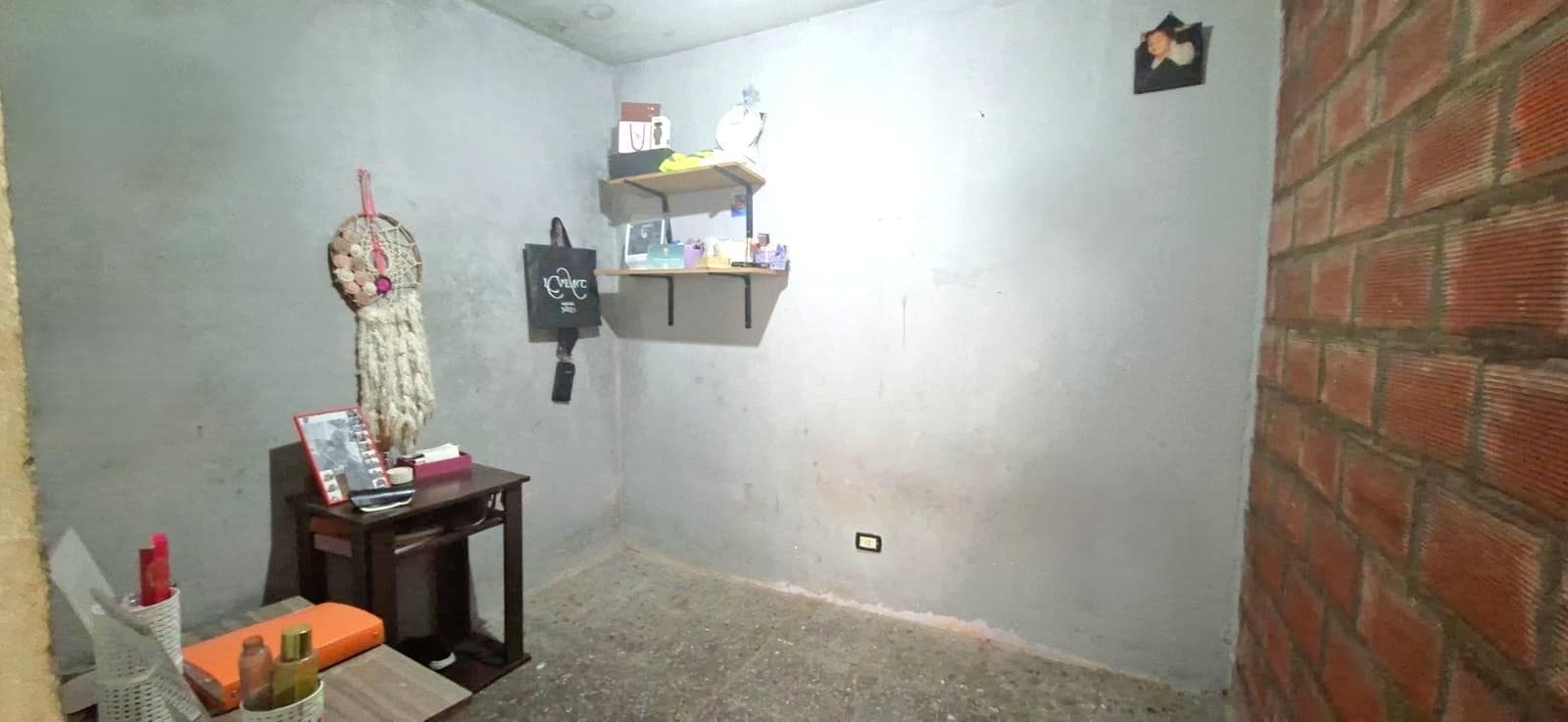 4-room house with patio on José Clemente Paz Street