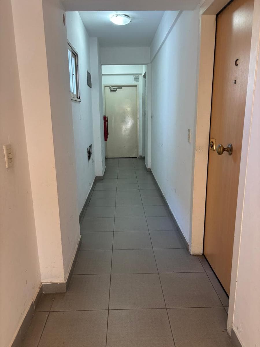 3- or 4-room apartment with amenities and a garage. North Almagro