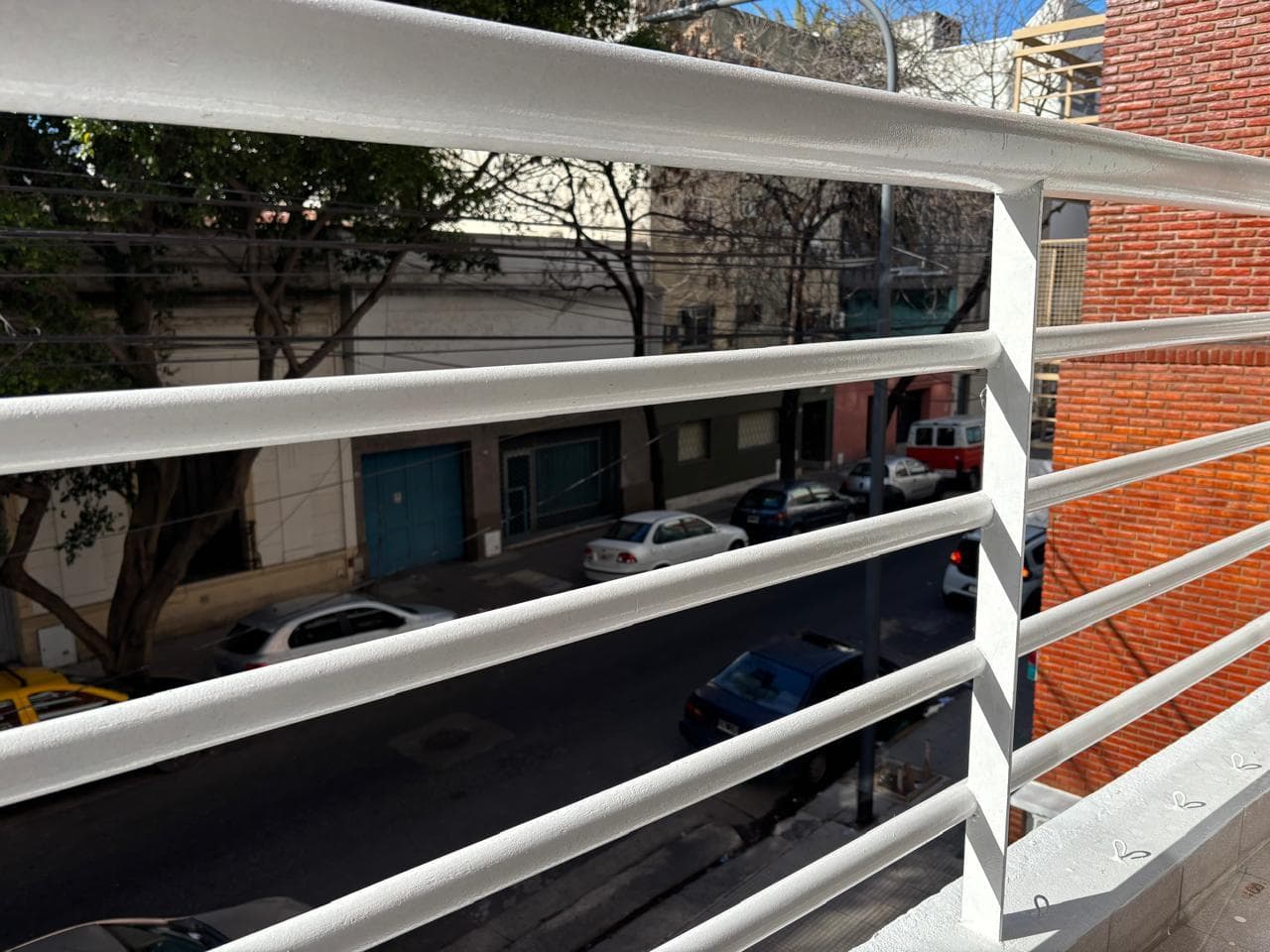 3- or 4-room apartment with amenities and a garage. North Almagro