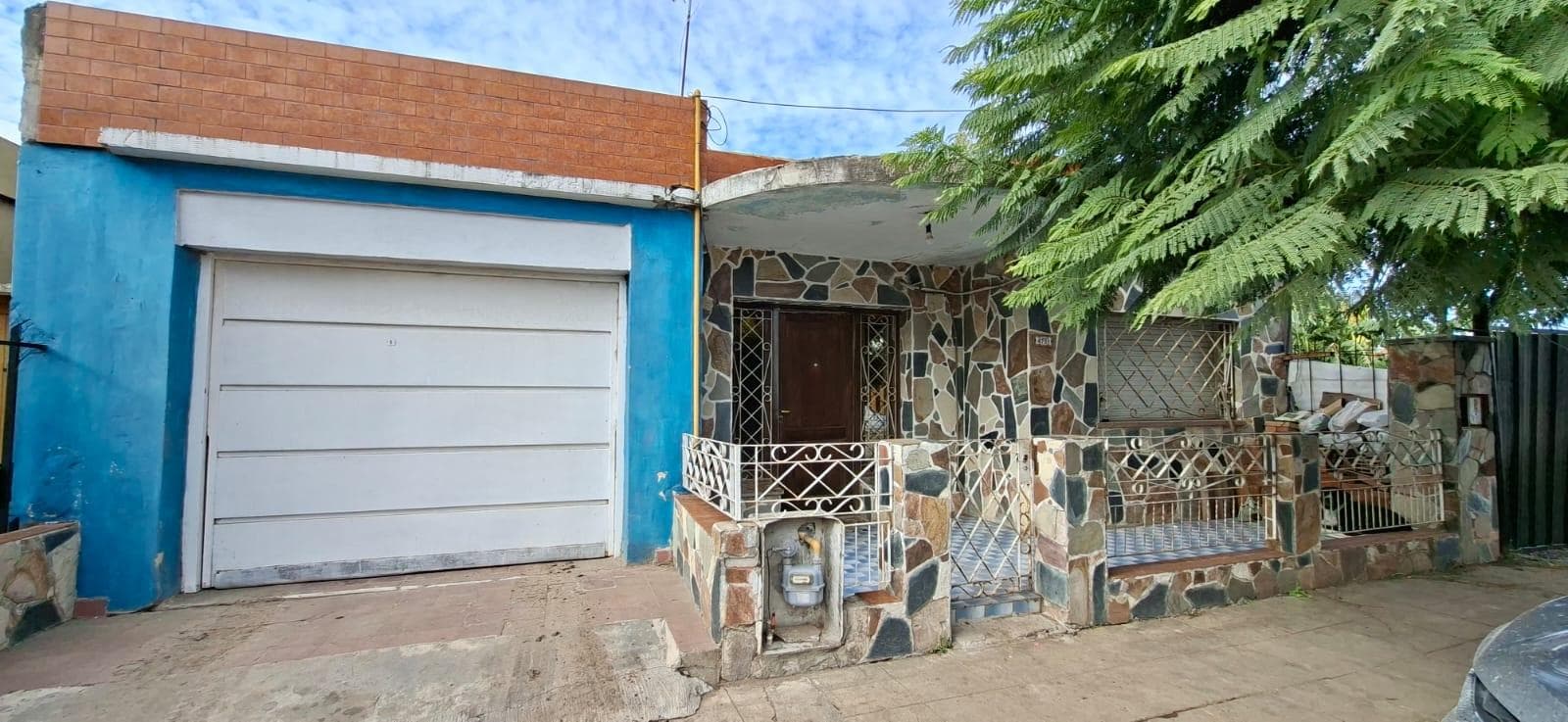 4-Bedroom House with Garage and Yard in San Miguel