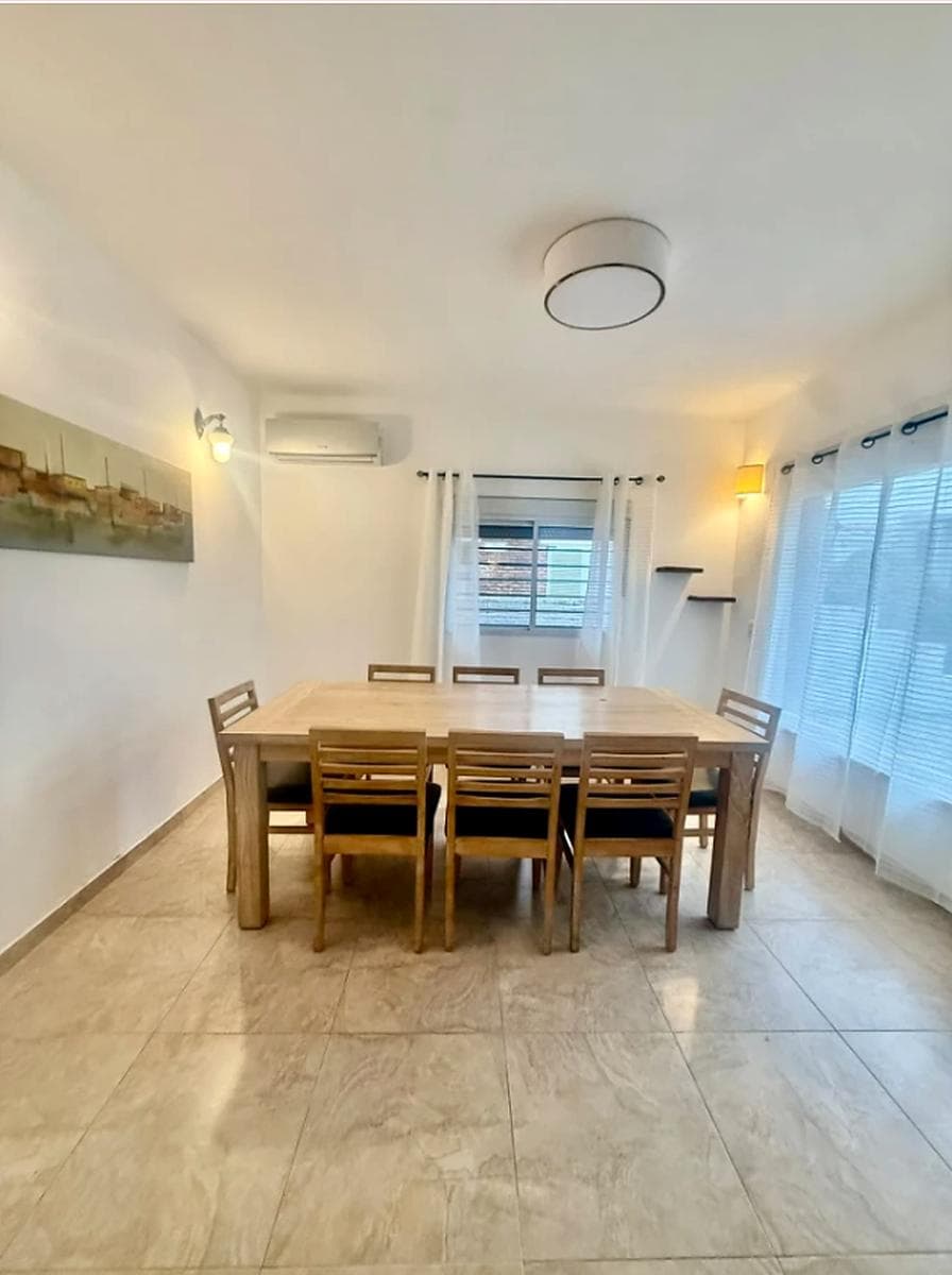 4-Bedroom House for Annual Rent in the Faro Area, Peninsula