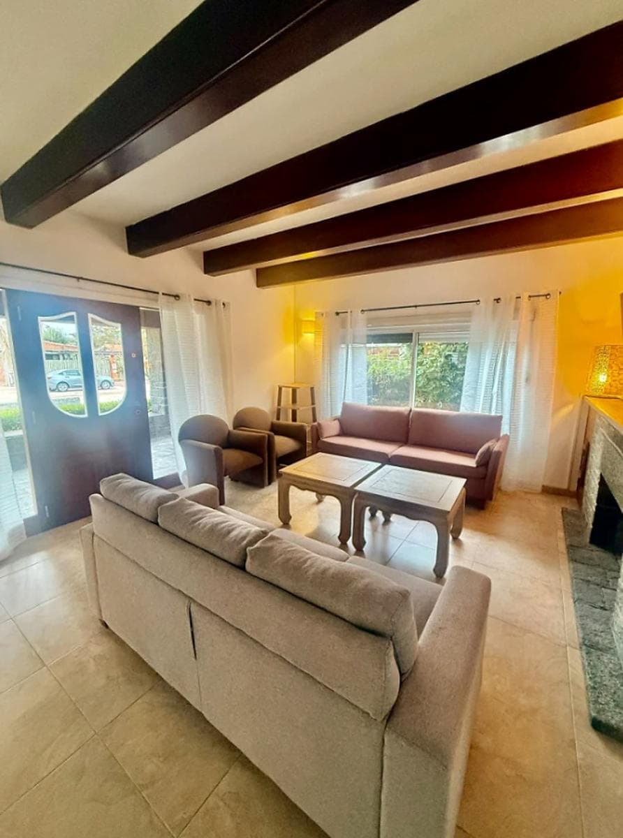 4-Bedroom House for Annual Rent in the Faro Area, Peninsula