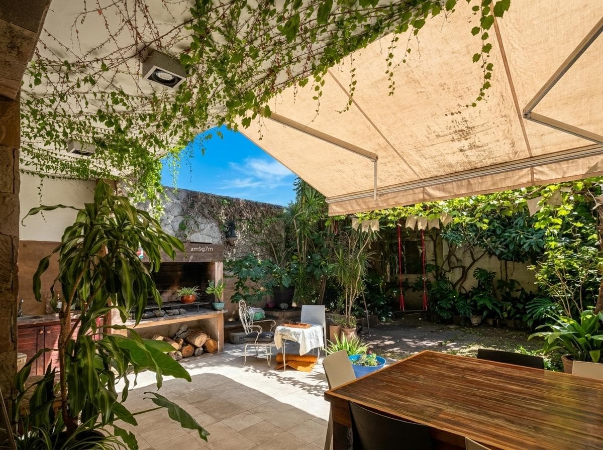 Two-story house for sale, 5 rooms, park, barbecue area, parking spaces, terrace, Villa Ballester.