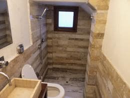 Two-story house for sale, 5 rooms, park, barbecue area, parking spaces, terrace, Villa Ballester.
