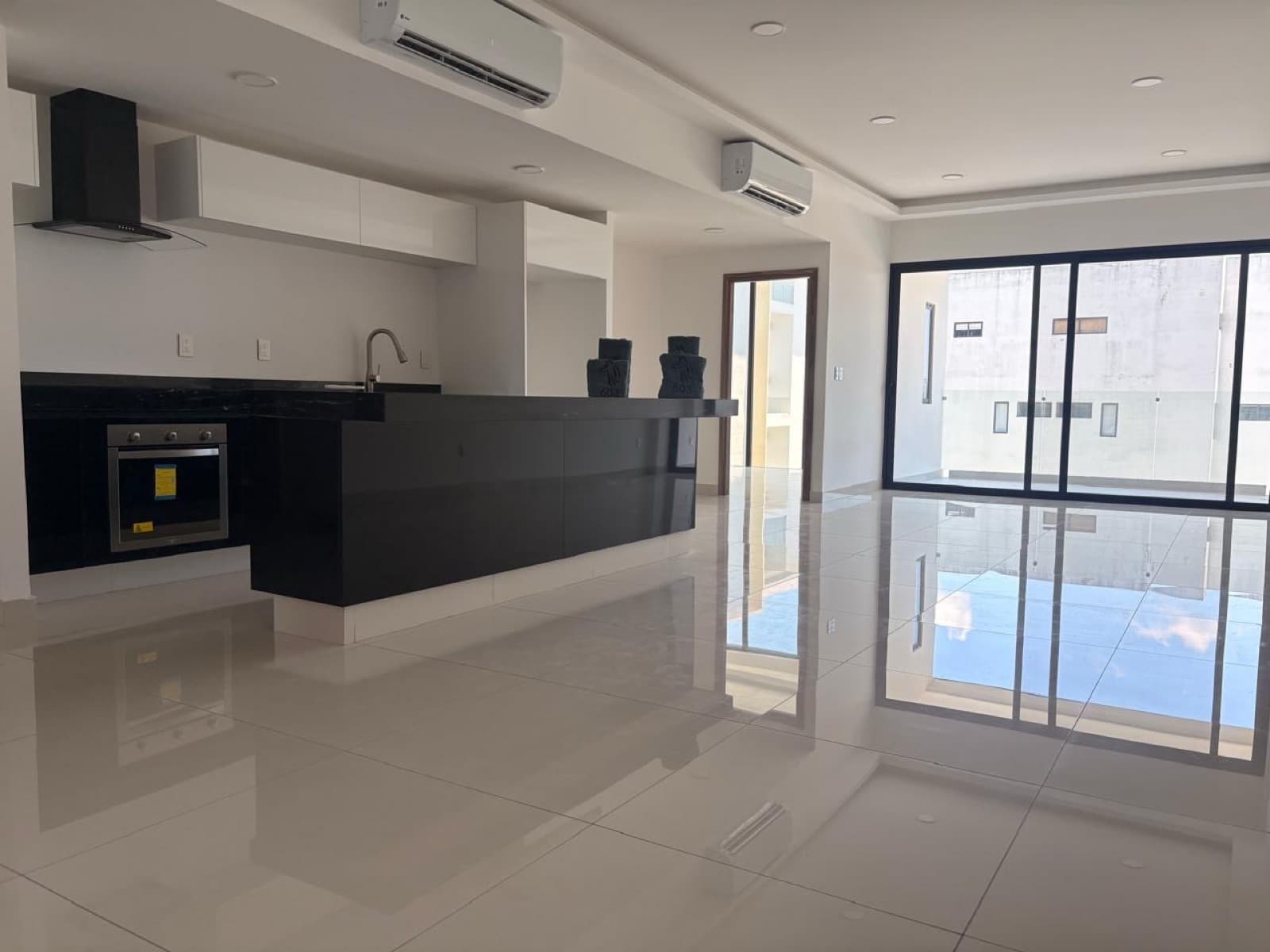 Departamento de Lujo sin muebles Cancun