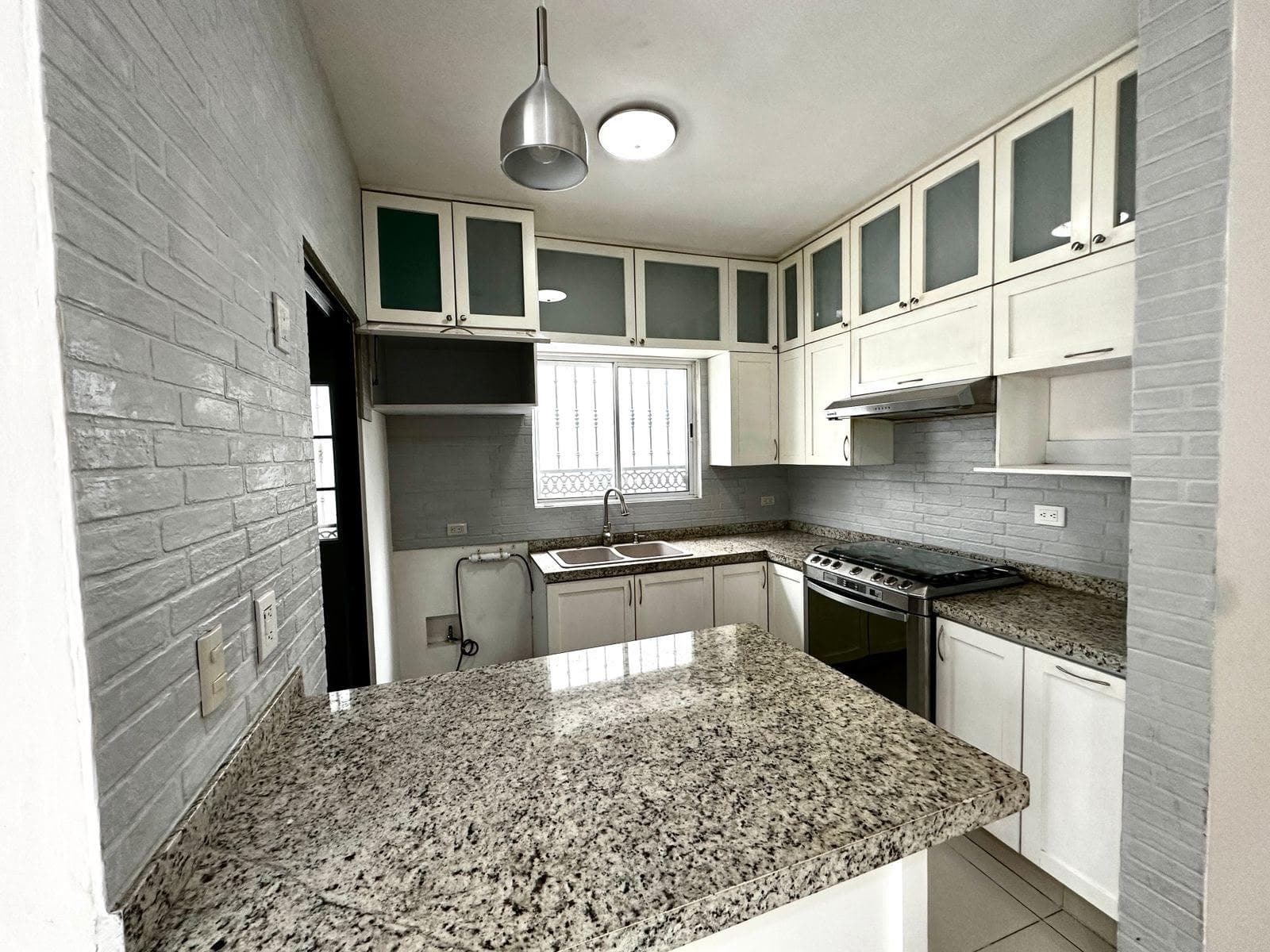 Corner House for Sale in the Los Castaños Private Residential Subdivision—Apodaca, Nuevo León