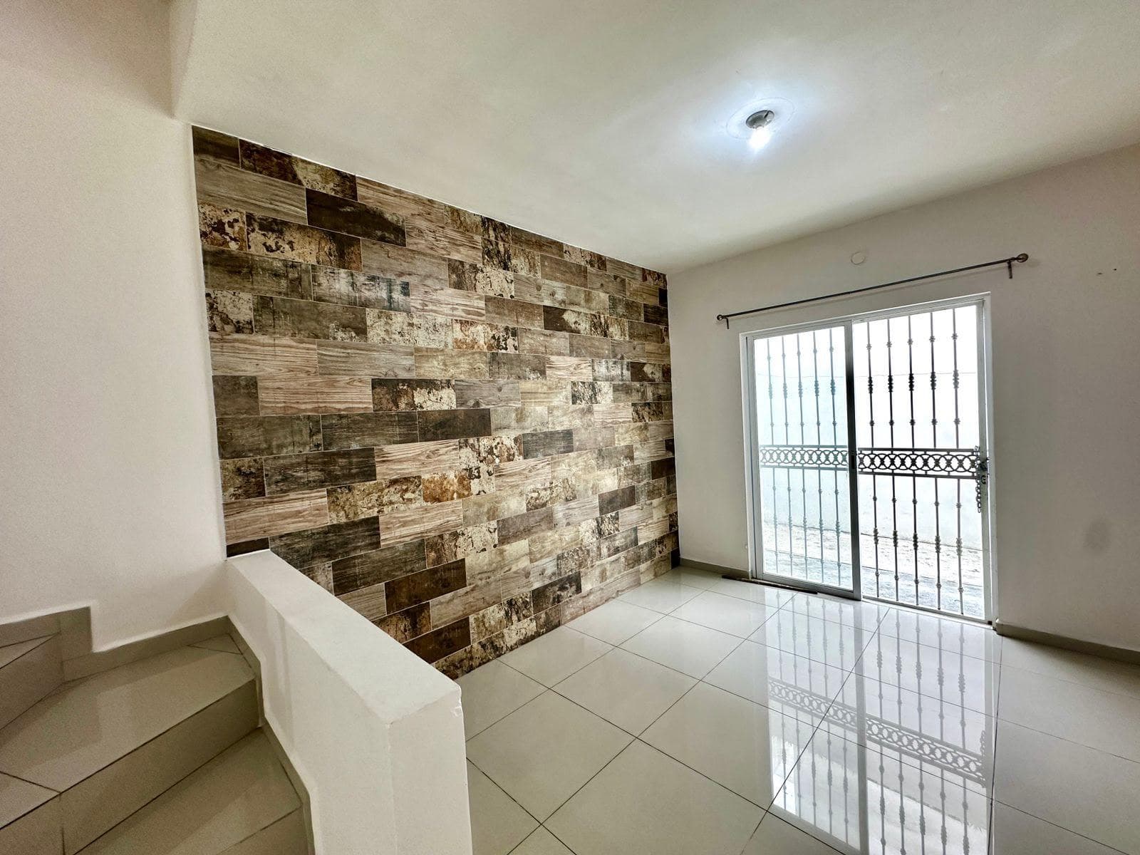 Corner House for Sale in the Los Castaños Private Residential Subdivision—Apodaca, Nuevo León