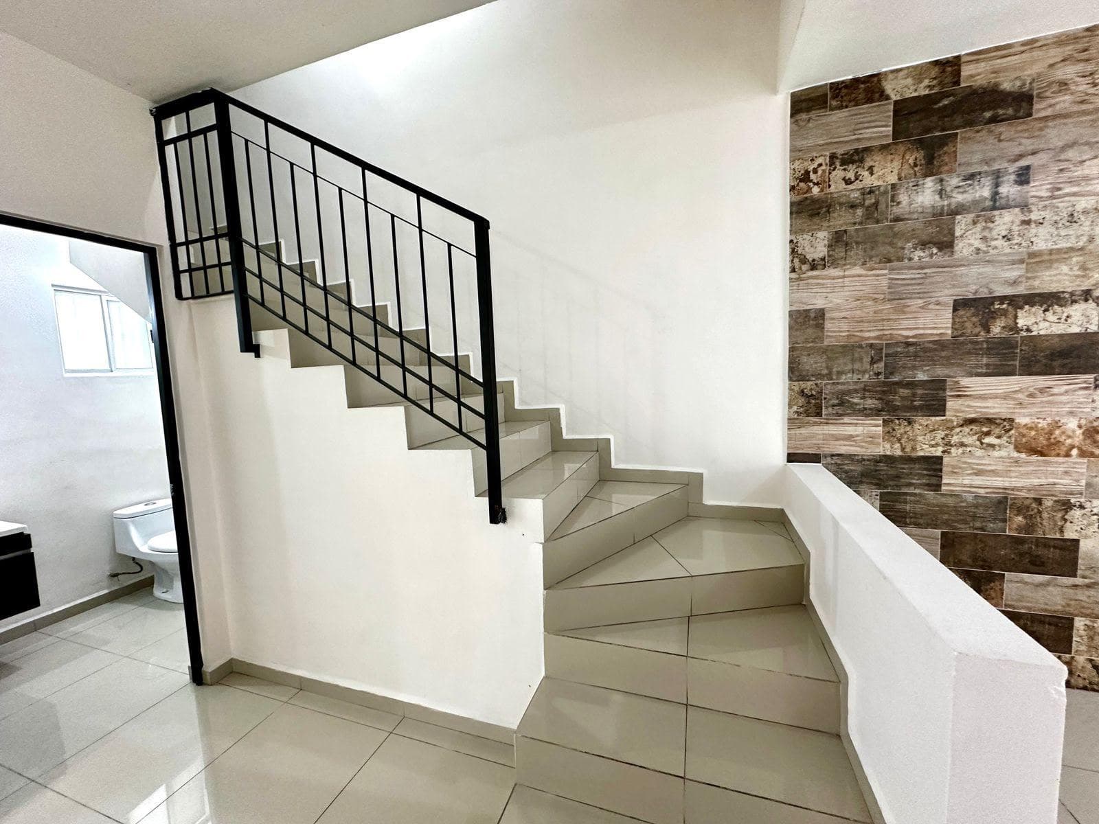 Corner House for Sale in the Los Castaños Private Residential Subdivision—Apodaca, Nuevo León