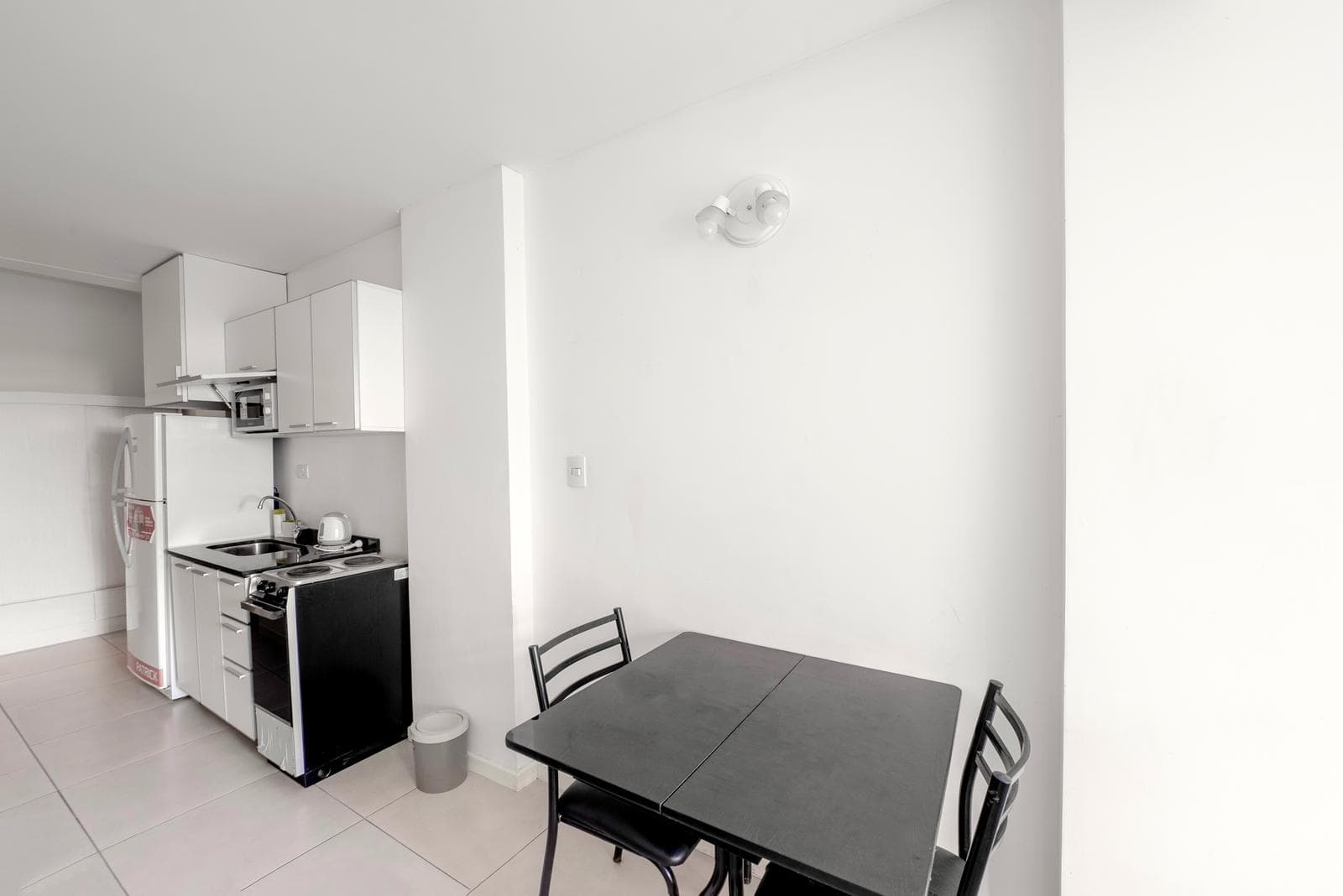 Furnished studio apartment with amenities available for short-term rent in Almagro
