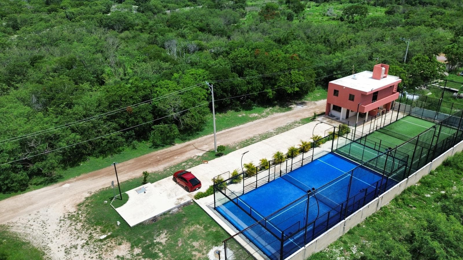 Corner Lot for Sale Near Gran Santa Fe Norte, Mérida