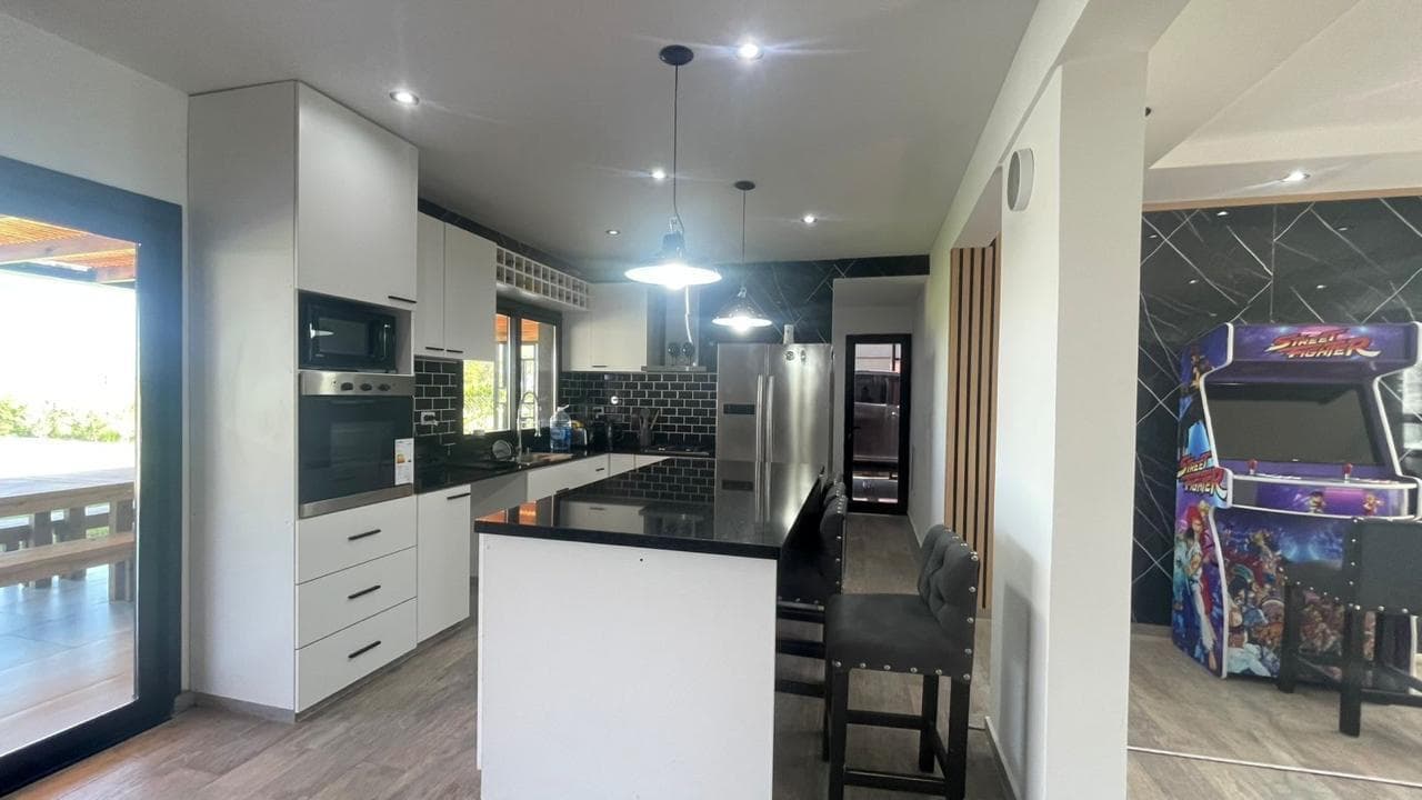 Property for Sale in the Nativas Neighborhood - Puertos del Lago