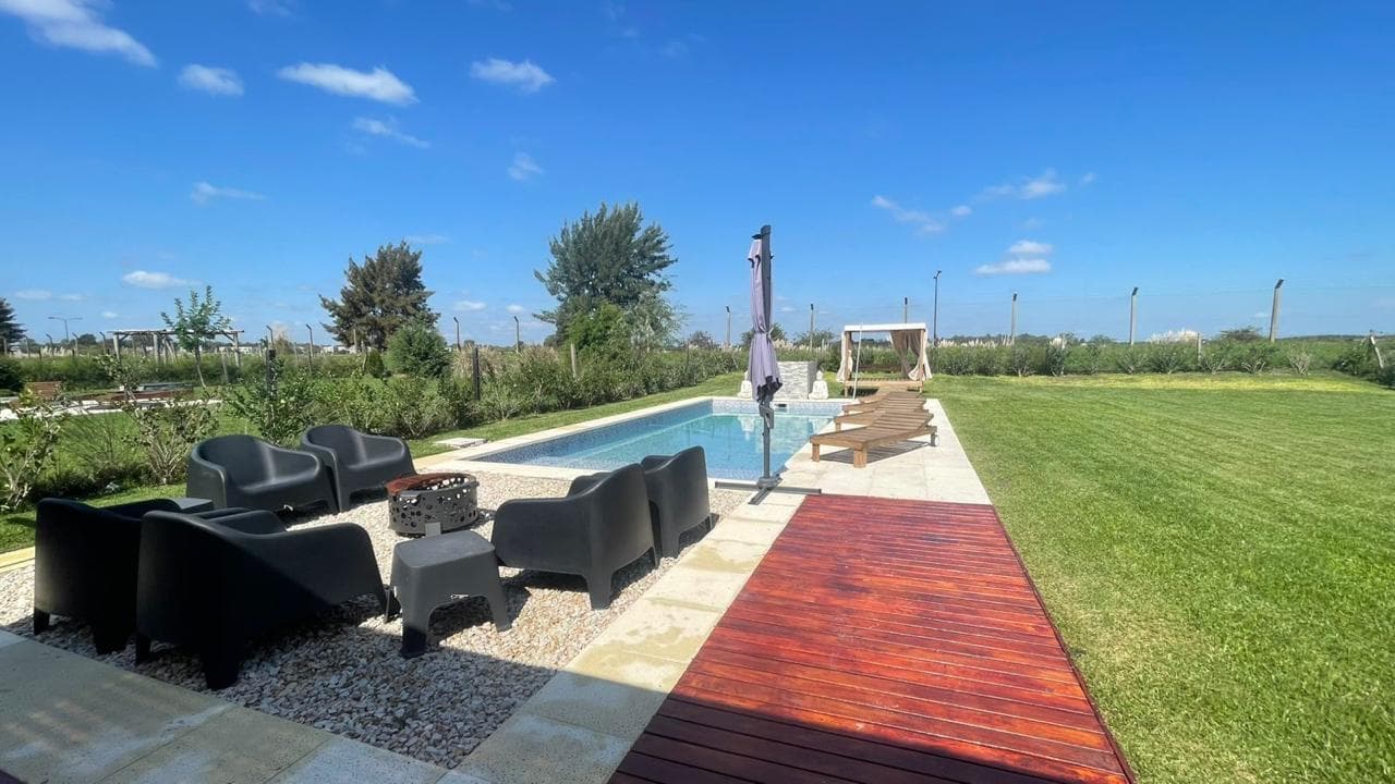 Property for Sale in the Nativas Neighborhood - Puertos del Lago