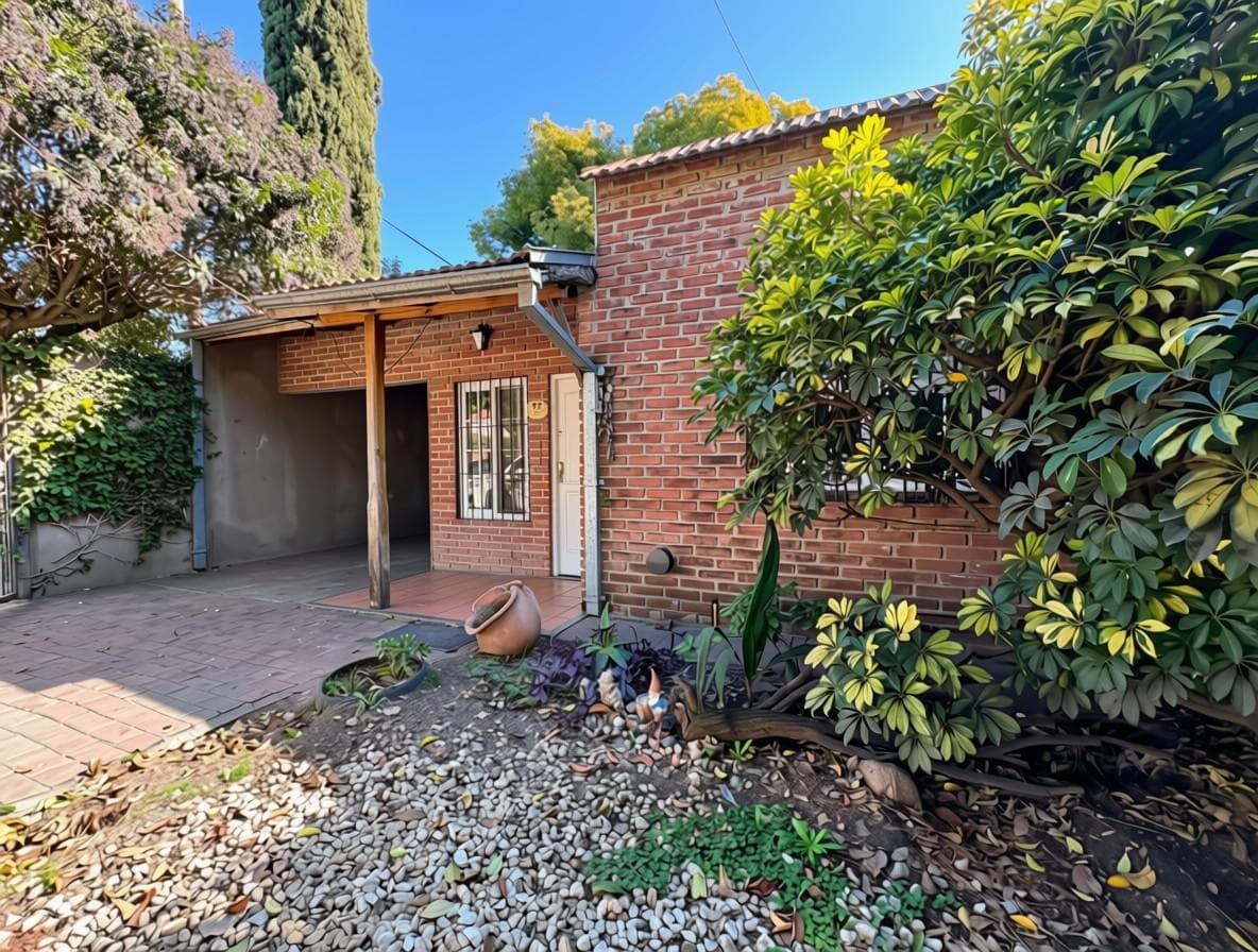 3-ROOM HOUSE IN PARQUE